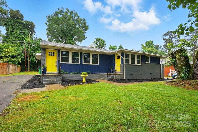 These 10 Home Styles In Charlotte Could Lose Serious Value In 2025 - Decor Hint Homes With Poor Energy Efficiency