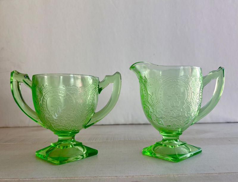 5 Depression Glass Patterns Collectors Avoid (Plus 3 That Still Go Unwanted) - Decor Hint Indiana Glass Horseshoe