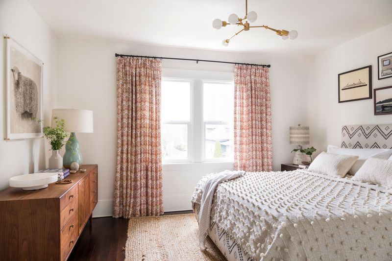 12 Simple Tips To Make Your Living Room Look Expensive And 10 Things You Should Avoid - Decor Hint Outdated Window Treatments