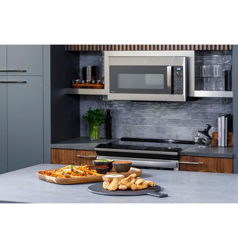 Portland Designers Share 6 Kitchen Features To Avoid And 6 That Instantly Elevate The Look - Decor Hint Bulky built-in microwaves (avoid)