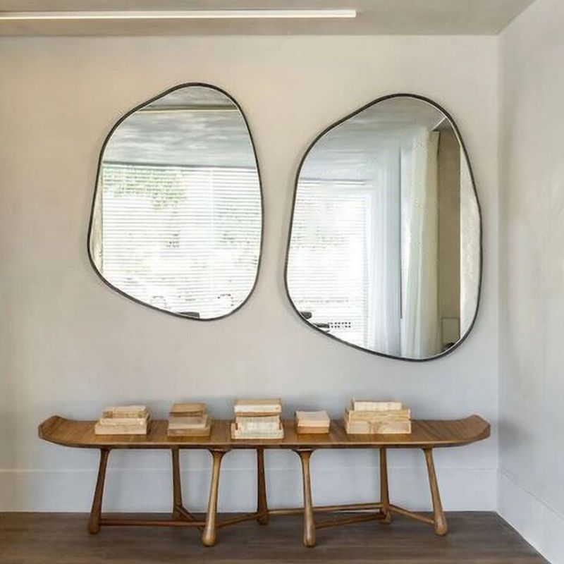 Brooklyn Style Alert 7 Decor Pieces On Their Way Out In 2026 And 7 That Should've Gone Last Year - Decor Hint Gold Geometric Mirrors
