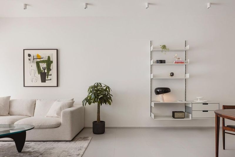 17 Furniture Arrangements That Make Any Room Look Larger - Decor Hint Embrace Negative Space