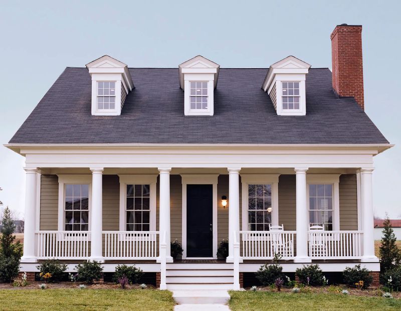 The Charm Of Cape Cod Houses 13 Things You Should Know - Decor Hint Classic Neutral Color Palettes