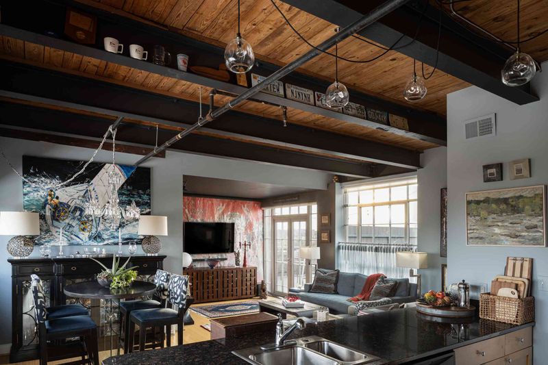 4 Vintage Decor Pieces Losing Value In Jersey City Homes And 6 That Still Impress - Decor Hint Always In Demand: Industrial Lighting Fixtures