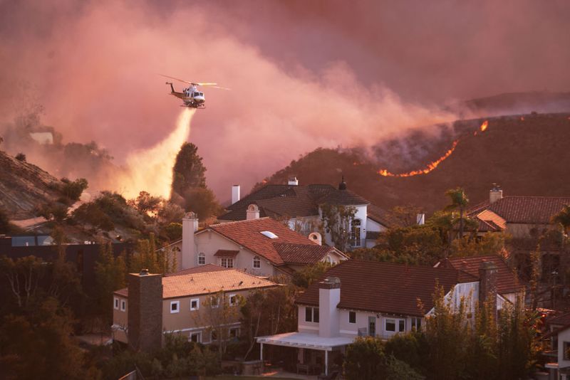 Los Angeles Housing Outlook 13 Properties At Risk Of Decreasing In Value - Decor Hint Insurance Premium Spike Areas