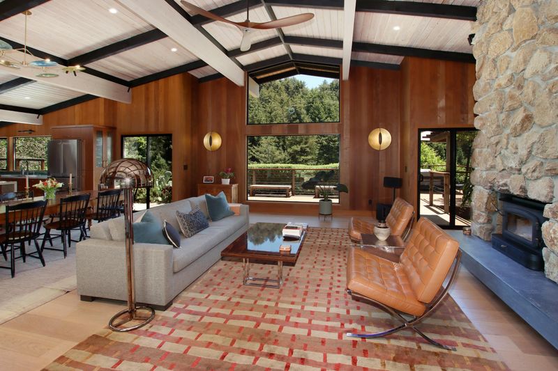 What's Hot (And Not) In New Mexico Antiques: 8 To Keep, 6 To Cash In Now - Decor Hint Mid-Century Modern Lounge Chairs
