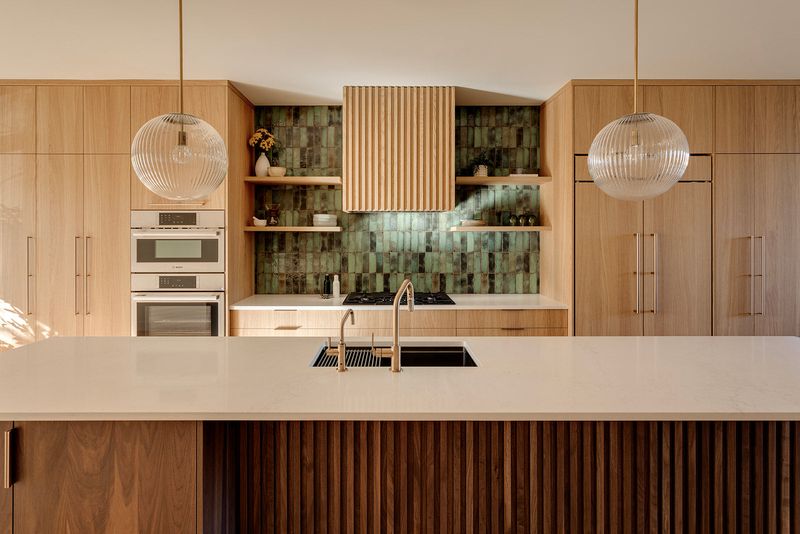 25 Old Fashioned '80s Kitchen Cabinet Trends That Everyone Wants In 2025 - Decor Hint Vertical Slat Details
