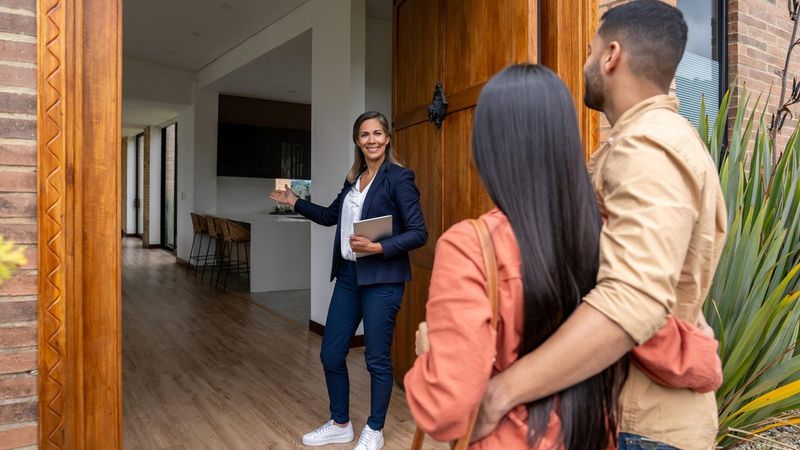 Hovering Homeowners During Showings