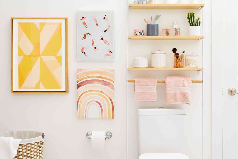 19 Smart Ways To Use That Space Above The Toilet - Decor Hint Chalkboard Or Corkboard for Notes