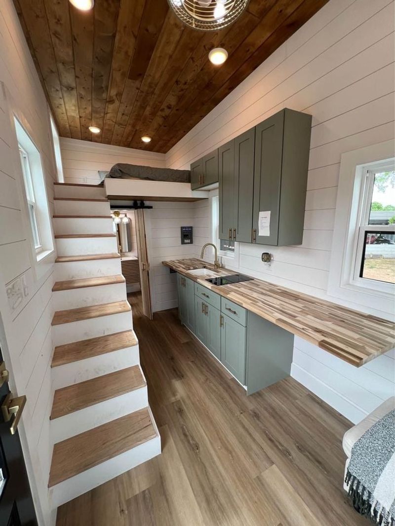 22 Coolest Tiny Homes On Wheels Cruising Around Texas - Decor Hint Farmhouse Style Tiny
