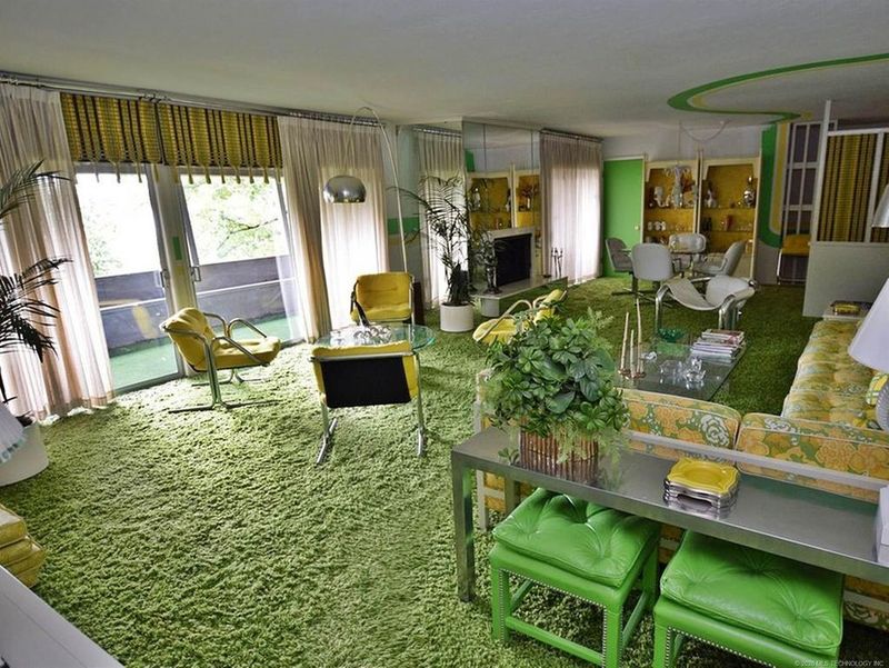10 Bad Design Trends from 60 Years Ago We Pretend Never Happened + 7 We Hope Come Back - Decor Hint Shag Carpeting Everywhere