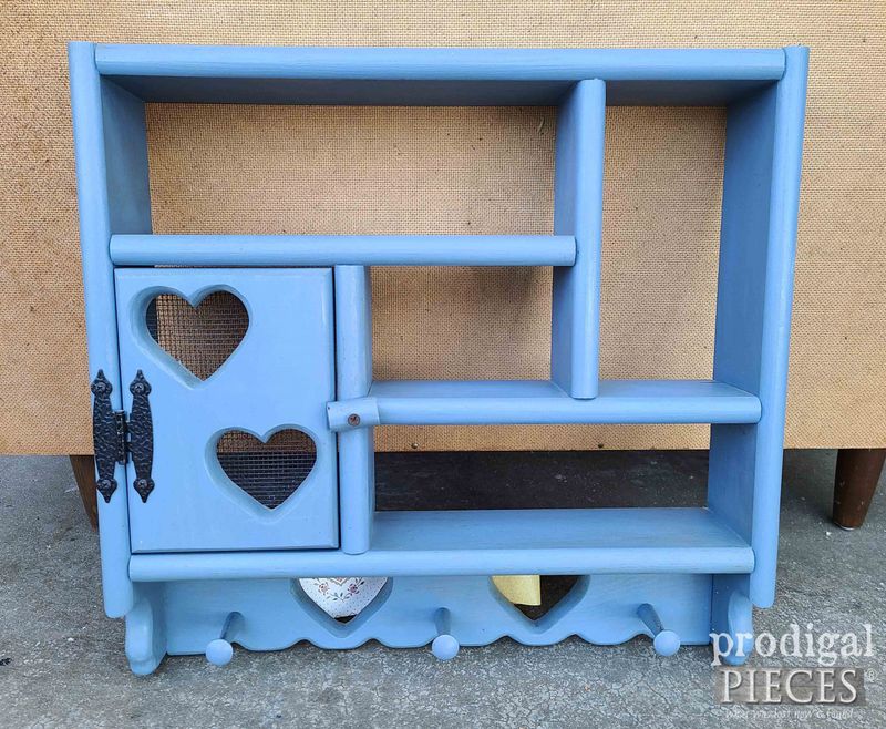 10 Furniture Colors To Ditch In 2025 And 10 That Should've Never Happened - Decor Hint Country Blue With Heart Motifs