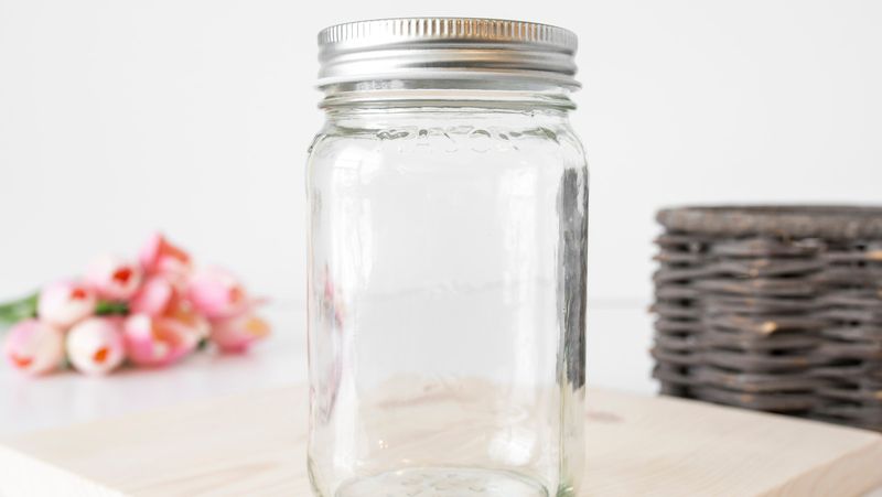 4 Decor Items Losing Appeal In Alpharetta Homes (And 3 That Are Still Popular) - Decor Hint Mason Jar Overload Coming to an End