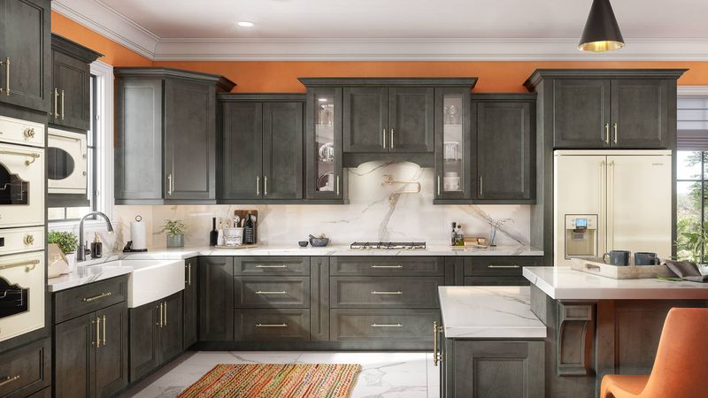 10 Kitchen Colors Las Cruces Designers Love For 2025 Over Endless Greens (Plus 4 More Stunning Picks) - Decor Hint Smoky Charcoal
