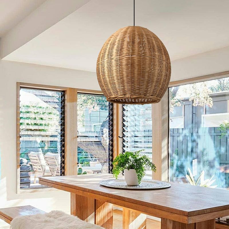 11 Kitchen Styles Falling Out Of Favor In Florida (And 11 That Are Here To Stay) - Decor Hint Statement pendant lighting