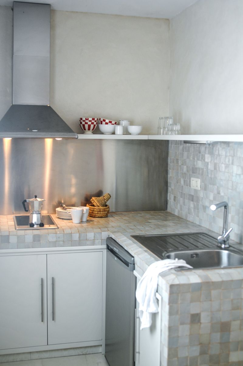 Outdated Tile Countertops