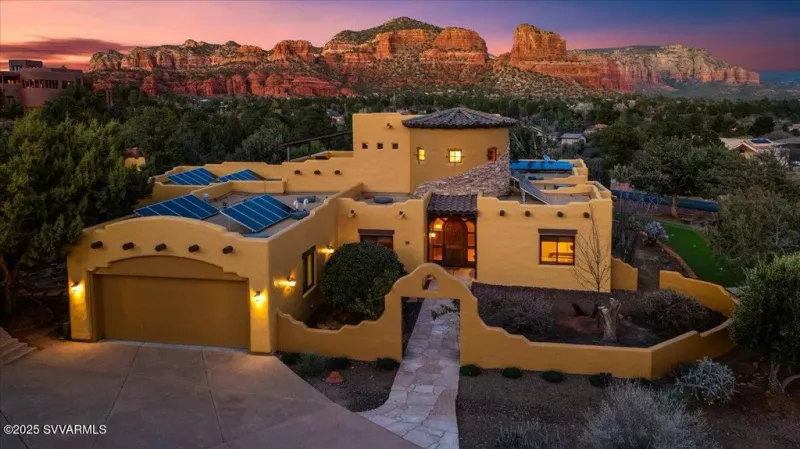 12 Arizona Homes Facing Market Challenges - Decor Hint Landlocked Lot in Sedona