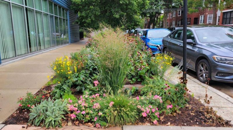 12 Outdoor Living Spots Common Throughout Chicago Neighborhoods - Decor Hint Parkway Gardens