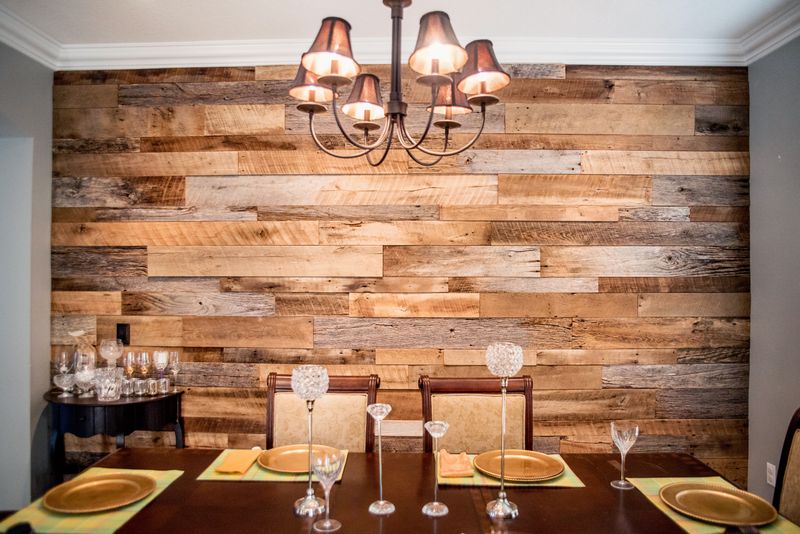 8 Rustic And Elegant Decorating Ideas Inspired By Tennessee Homes - Decor Hint Reclaimed Barn Wood Accents