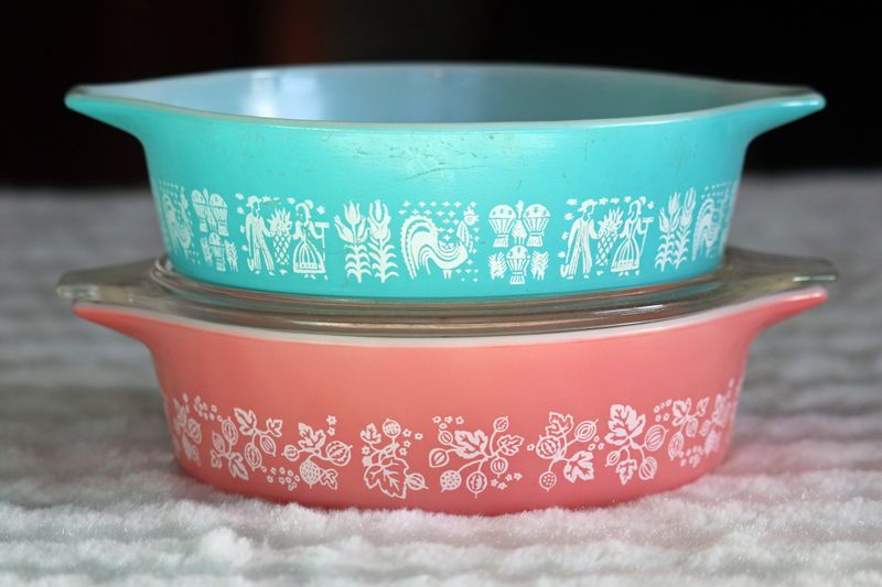 13 Antiques Increasing In Value At Florida Estate Sales In 2025 - Decor Hint Vintage Pyrex Cookware