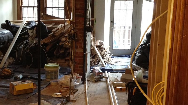 22 HGTV Renovation Tricks That Only Work On TV And Never In Real Homes - Decor Hint Budgets That Never Budge