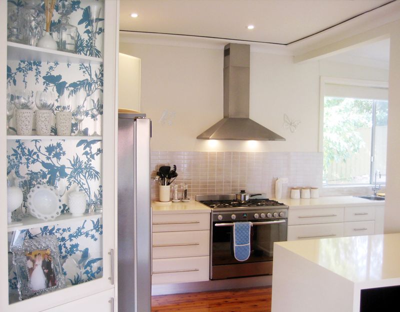 25 Old Fashioned '80s Kitchen Cabinet Trends That Everyone Wants In 2025 - Decor Hint Wallpapered Cabinet Backing