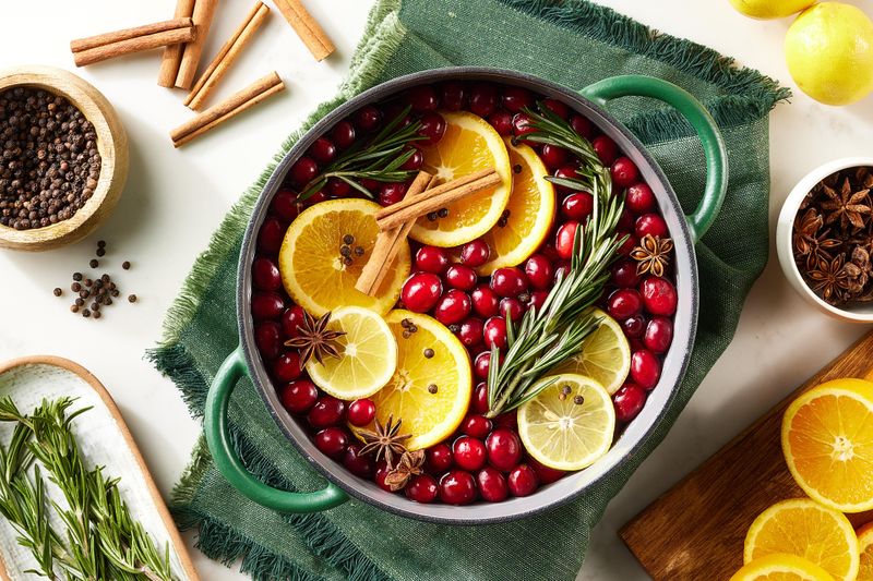 9 Habits Of Homes That Always Smell Amazing Plus 9 Simple Ways To Boost Yours - Decor Hint Simmer Stovetop Potpourri