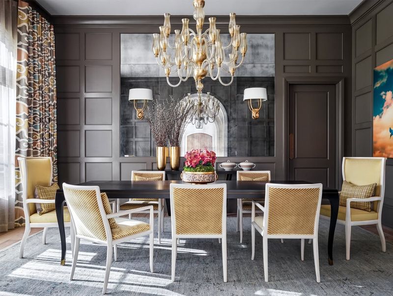 9 Dining Room Styling Secrets That Never Go Out Of Style In Georgia - Decor Hint Statement Chandeliers