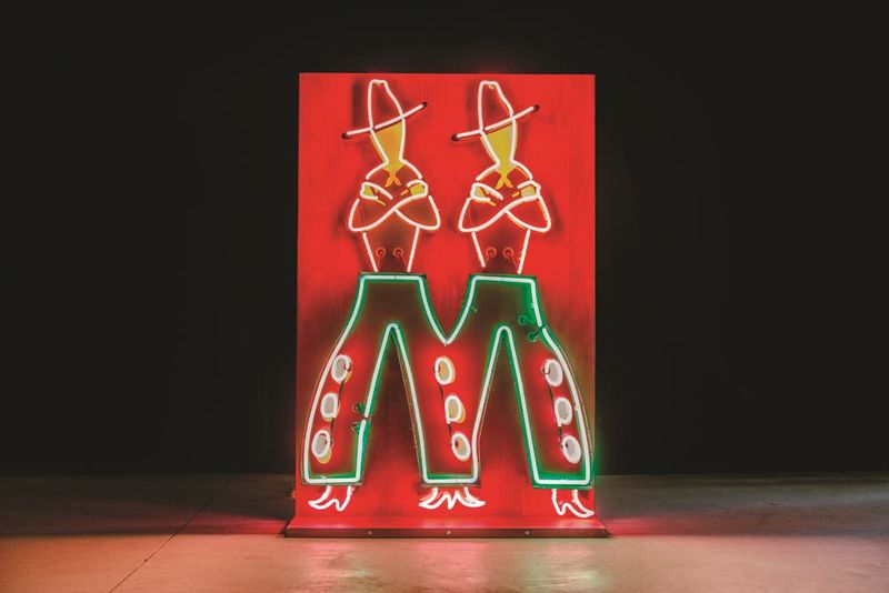 Heirloom Finds In Reno That Celebrate Nevada's Underrated Design Legacy - Decor Hint Salvaged Neon Signs: Glowing Ghosts Of Reno's Past