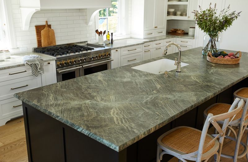 These 17 Kitchen Mistakes Could Cost You A Sale In Pennsylvania - Decor Hint Laminate Countertops From Another Era