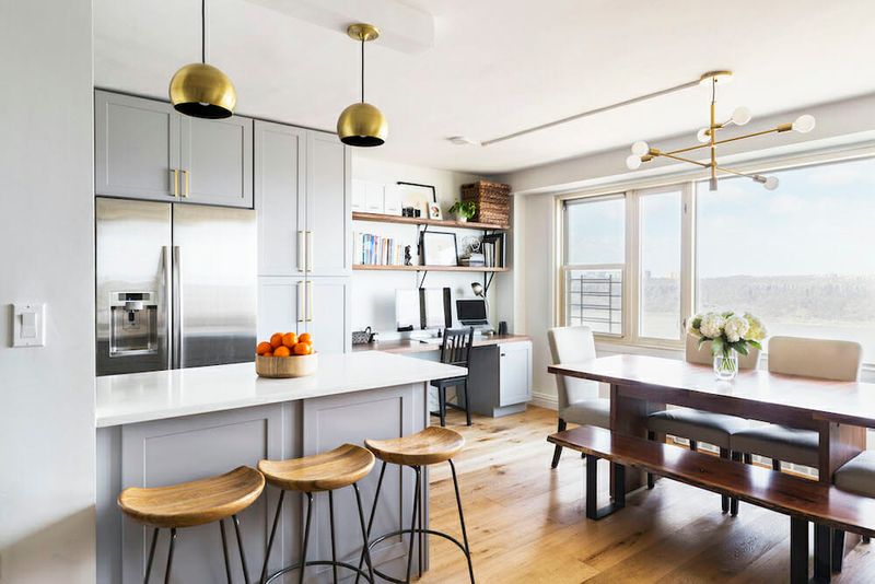 Louisiana Pros Reveal 29 Kitchen Decisions That Could Cost You A Sale - Decor Hint Built-In Desk Nooks in Kitchen