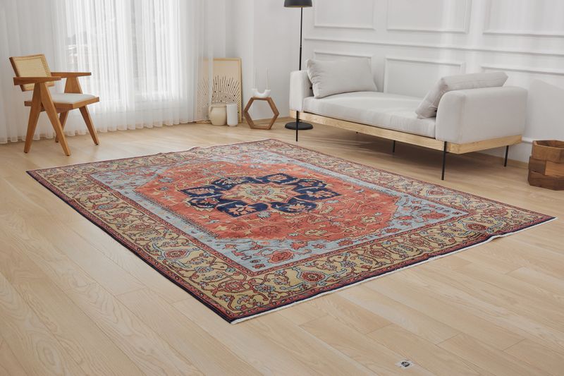 13 Living Room Elements That Bring Southern Charm To Texas Houses - Decor Hint Antique Area Rugs with Warm Tones