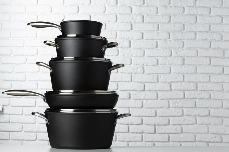 Nested Cookware Sets