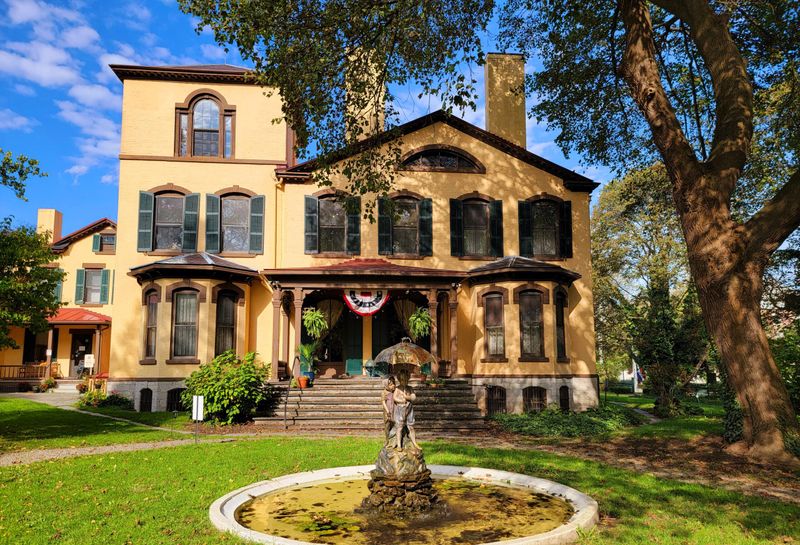 From Vanderbilts To Rockefellers: 8 Opulent Mansions Of The Hudson Valley And Upstate New York - Decor Hint The Seward House And Political Dynasty