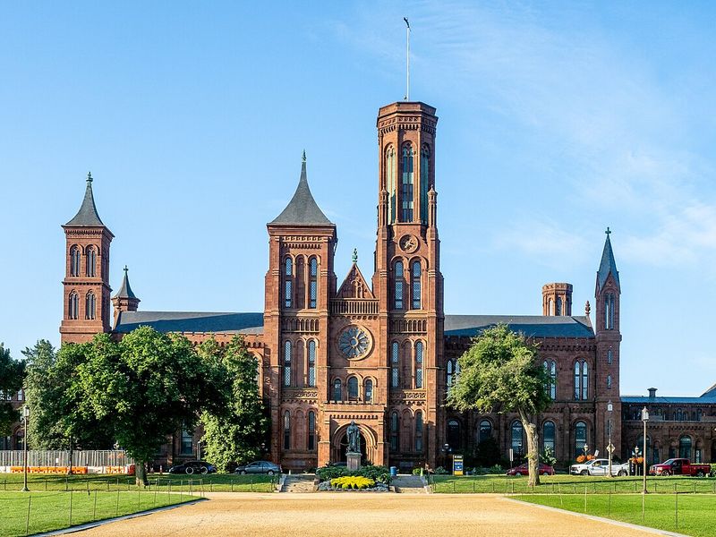 Discover The Smithsonian Castle 6 Things You Should Know - Decor Hint Architectural Features