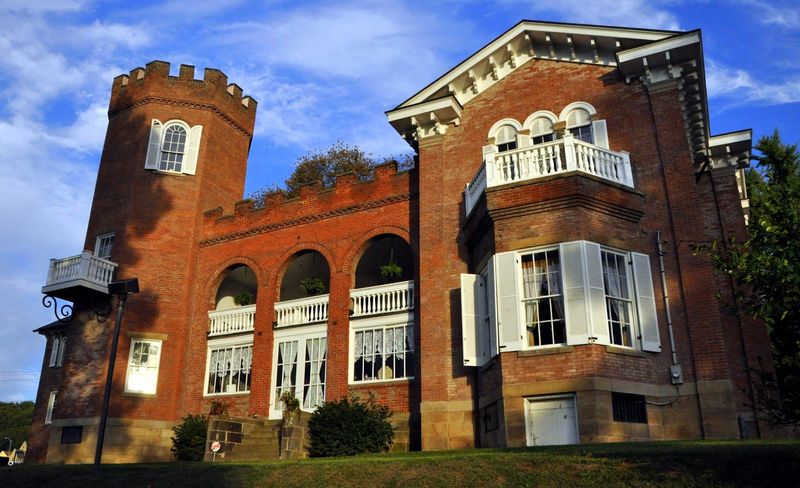 22 Millionaire Mansions In The US You've Never Heard Of (But Should) - Decor Hint Nemacolin Castle – Brownsville, Pennsylvania