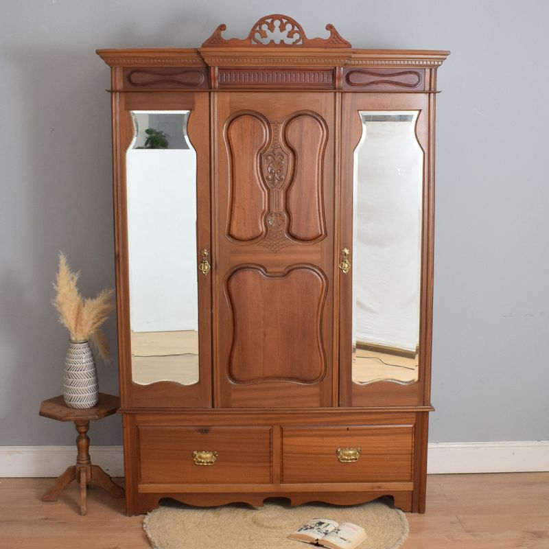 2026 Collectibles Forecast 6 Antiques You Should Hold And 7 That Could Drop - Decor Hint Edwardian Wardrobe (could drop)