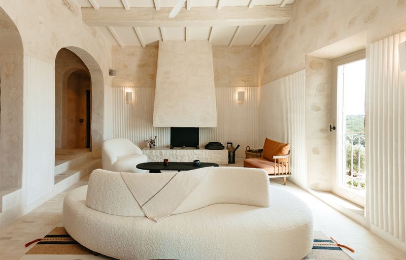 The Living Room: Airy And Grounded