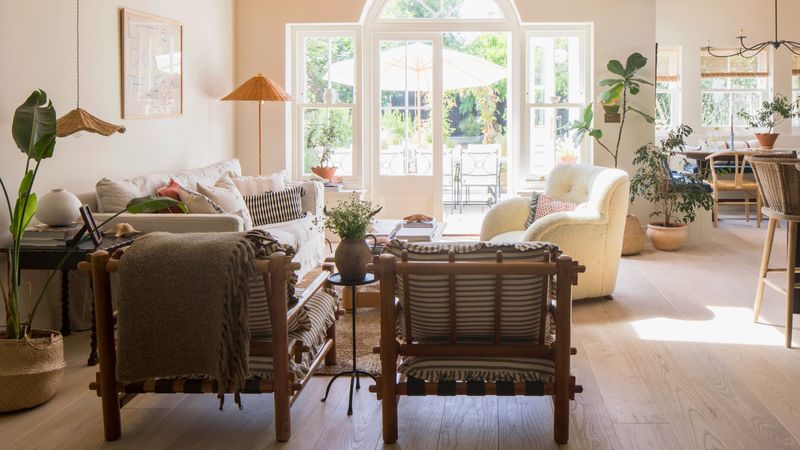 19 Unrealistic HGTV Projects That Would Never Work In Lubbock Homes - Decor Hint Open Concept Everything