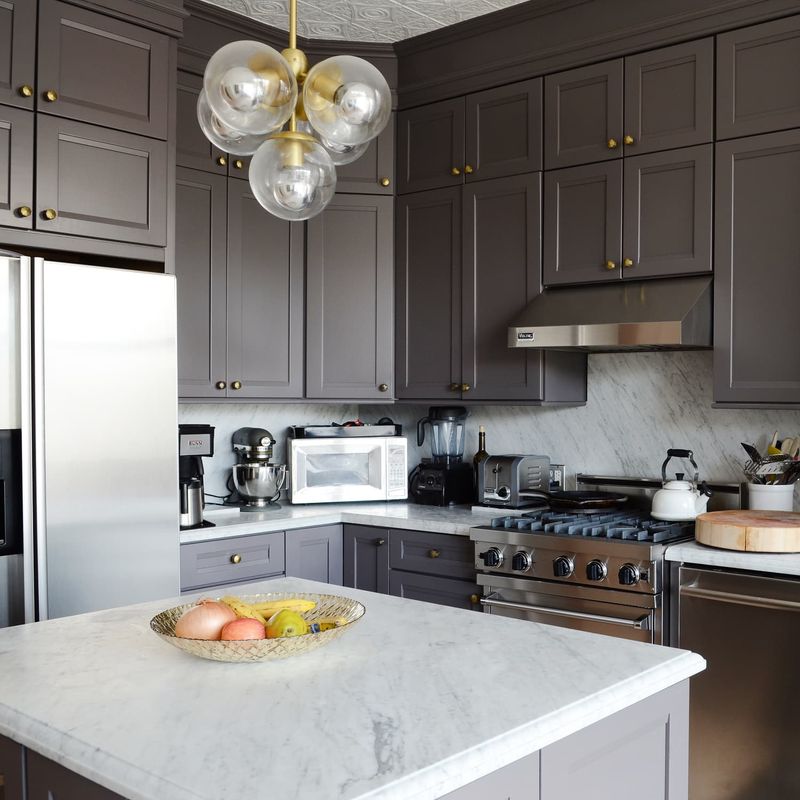 22 Design Moves New Yorkers Use To Modernize Wood Cabinets Before Painting - Decor Hint Adding Crown Molding