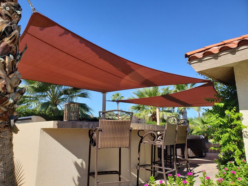 Desert Style Inside And Out: 10 Smart Ideas For Utah Yards And Entryways - Decor Hint Shade Sail Installations
