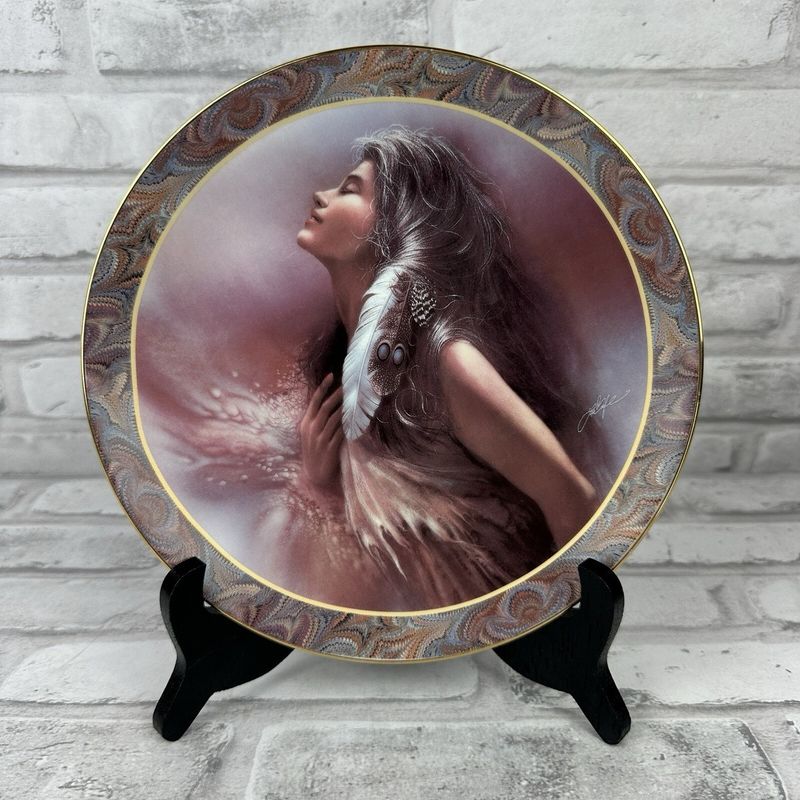 Commemorative Plates And Figurines 