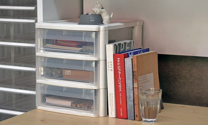 18 Desk Setup Tips For Better Work-Life Balance - Decor Hint Choose Matching Storage Boxes for Shelves