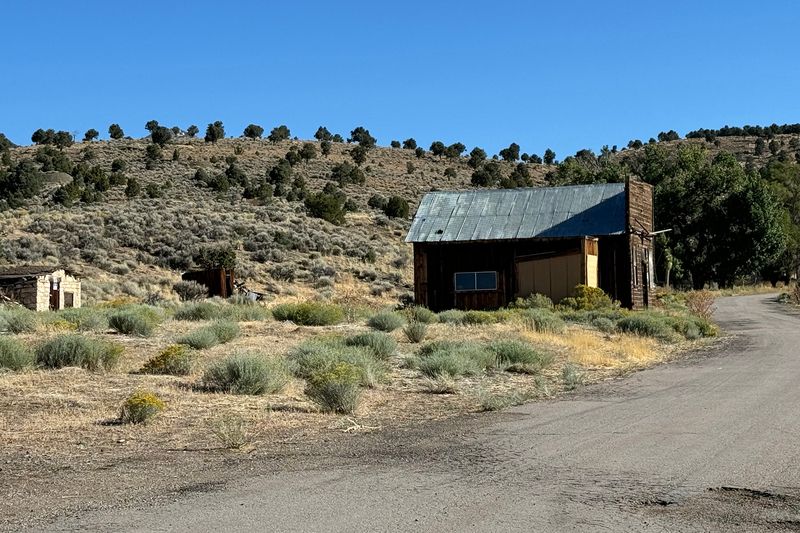 Remote Desert Cabins