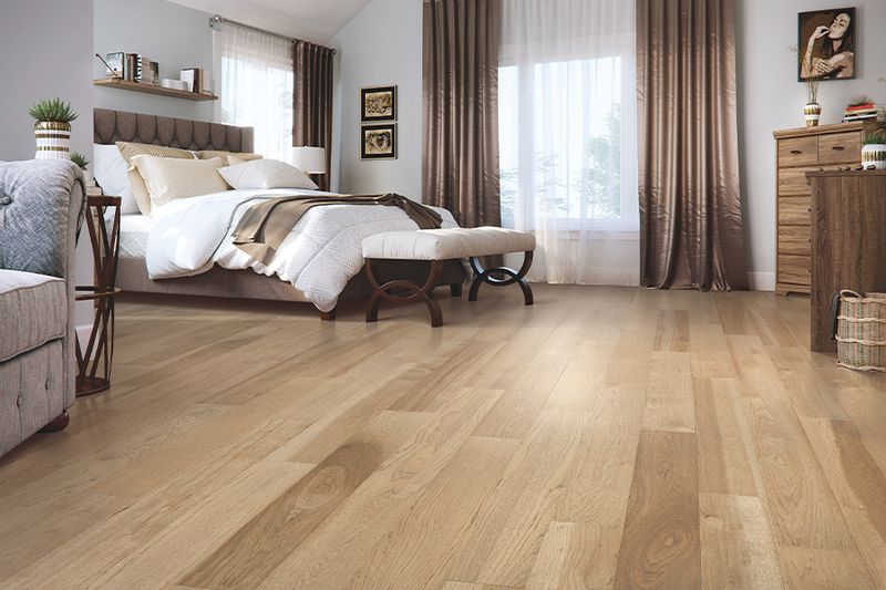 9 Bedroom Decor Tricks That North Carolina Natives Swear By - Decor Hint Hickory Hardwood Floors
