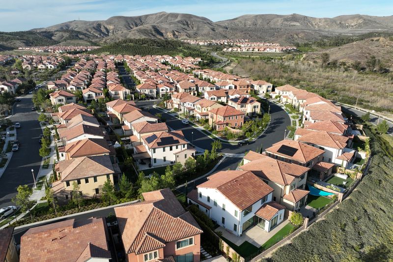 Los Angeles Housing Outlook 13 Properties At Risk Of Decreasing In Value - Decor Hint Rebuild-Delayed Listings