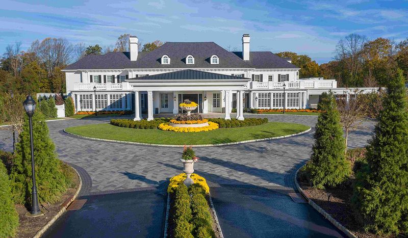 9 Iconic Mansions In New Jersey That Reflect Timeless Design - Decor Hint Shadowbrook: A Tudor Fantasy In Shrewsbury