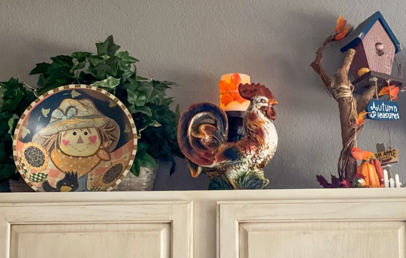 Design Experts Reveal: 10 Kitchen Turn-Offs Seen In California Homes - Decor Hint Over-Themed Decorative Excess