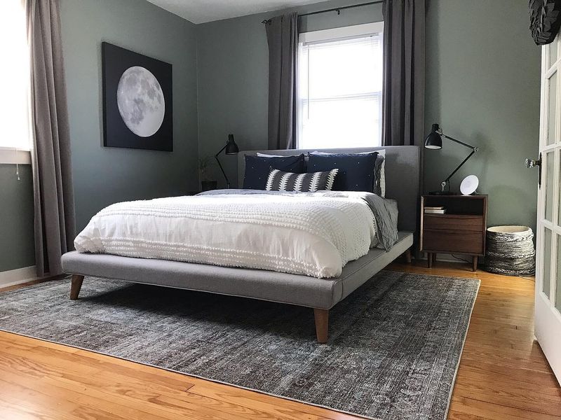These 22 Bedroom Rug Ideas Complete The Perfect Sanctuary - Decor Hint Monochrome Rugs
