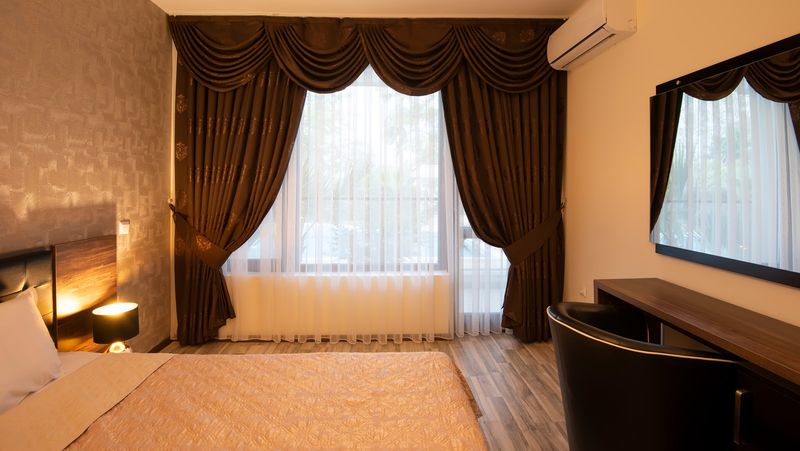 11 Things That Have No Business In Your Home And 7 You're Wasting Your Money On - Decor Hint Outdated Window Valances